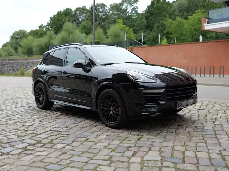 Porsche Cayenne GTS – Foto 8