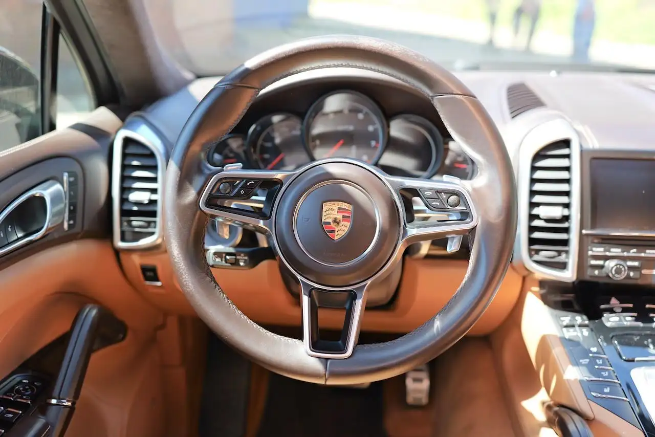 Porsche Cayenne GTS – Foto 9