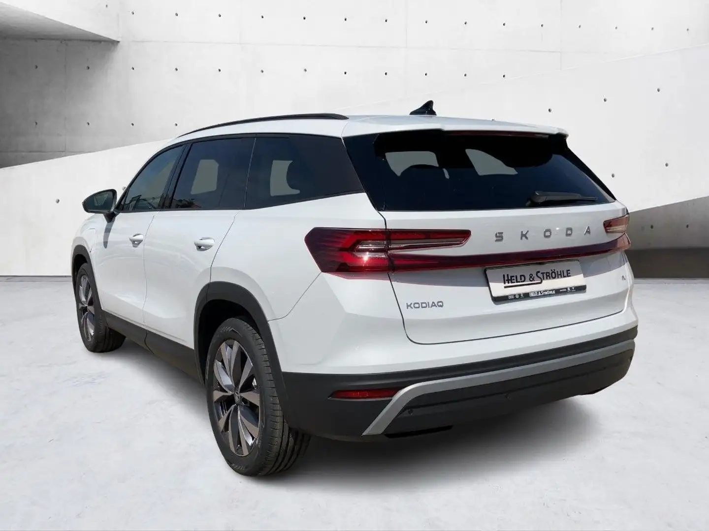 Skoda Kodiaq Selection 1,5 TSI iV 150 kW AHK R-KAM SHZ Blanc - 2