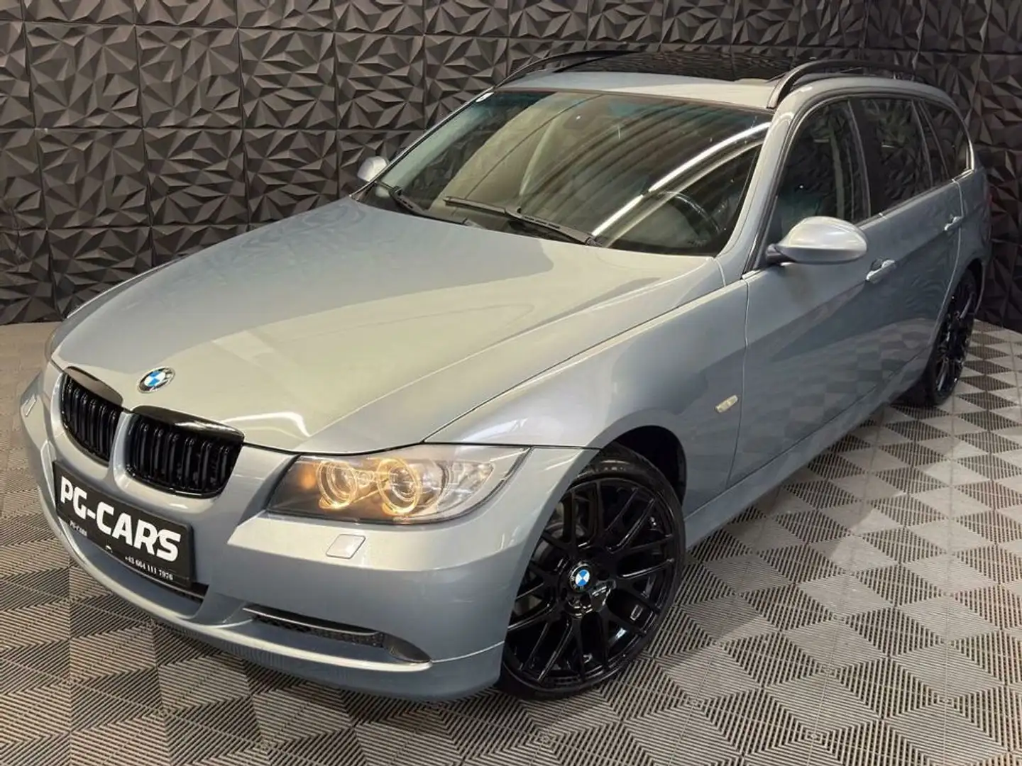 BMW Sonstige 3er 330d xDrive Grau - 1