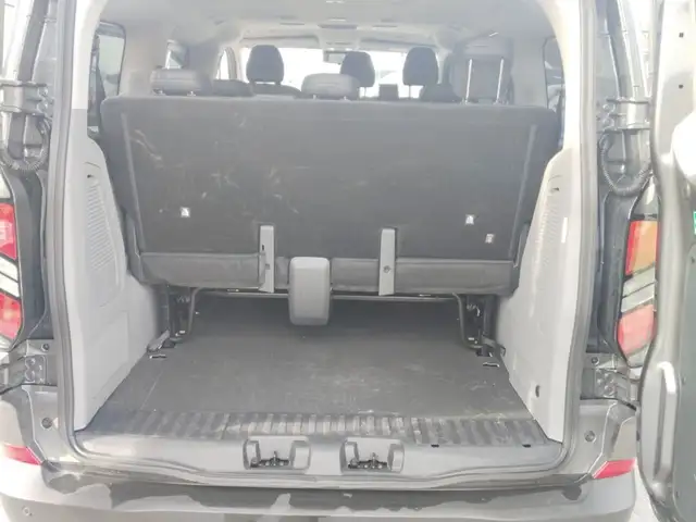 Ford Transit Custom Kombi Trend 320L1 2,0L Eblue 136PS A8 FWD Ansicht 13