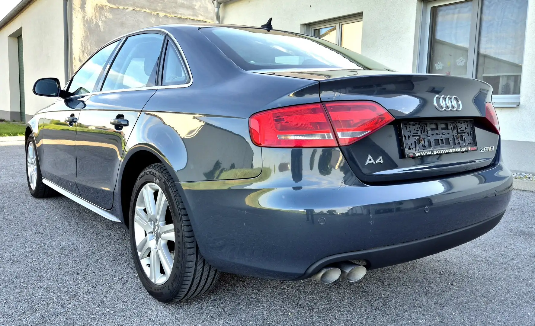 Audi A4 2,0 TDI*Aut.*Öamtc Pickerl 12/25*Navi*Xenon*Leder* - 2
