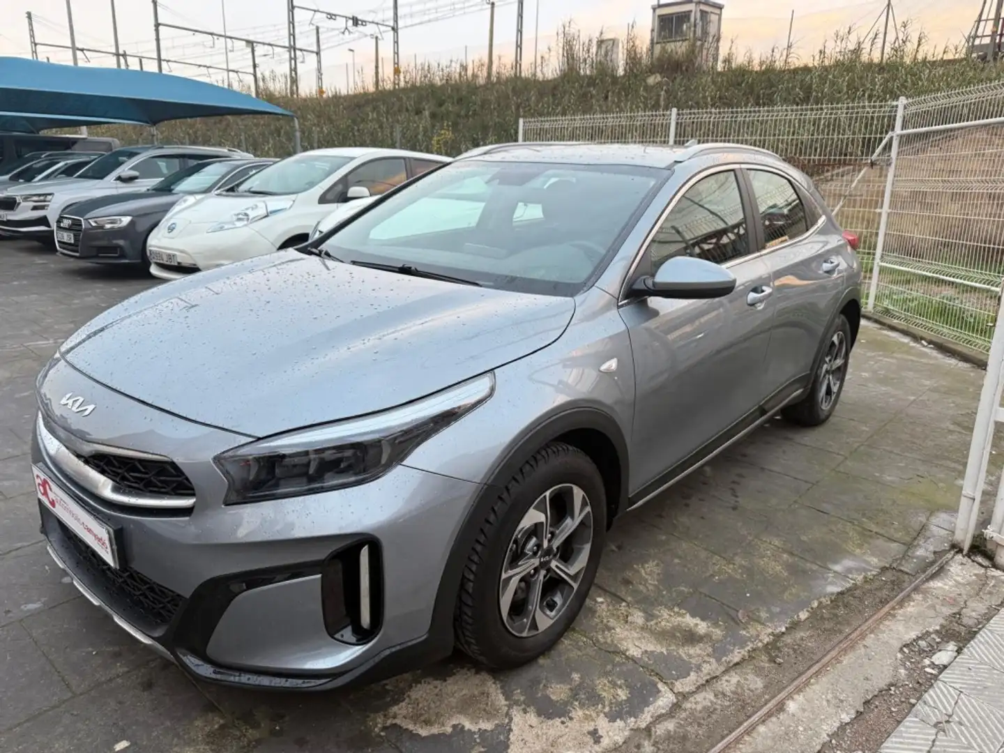 Kia XCeed 1.6 MHEV iMT Drive 136 Gris - 2