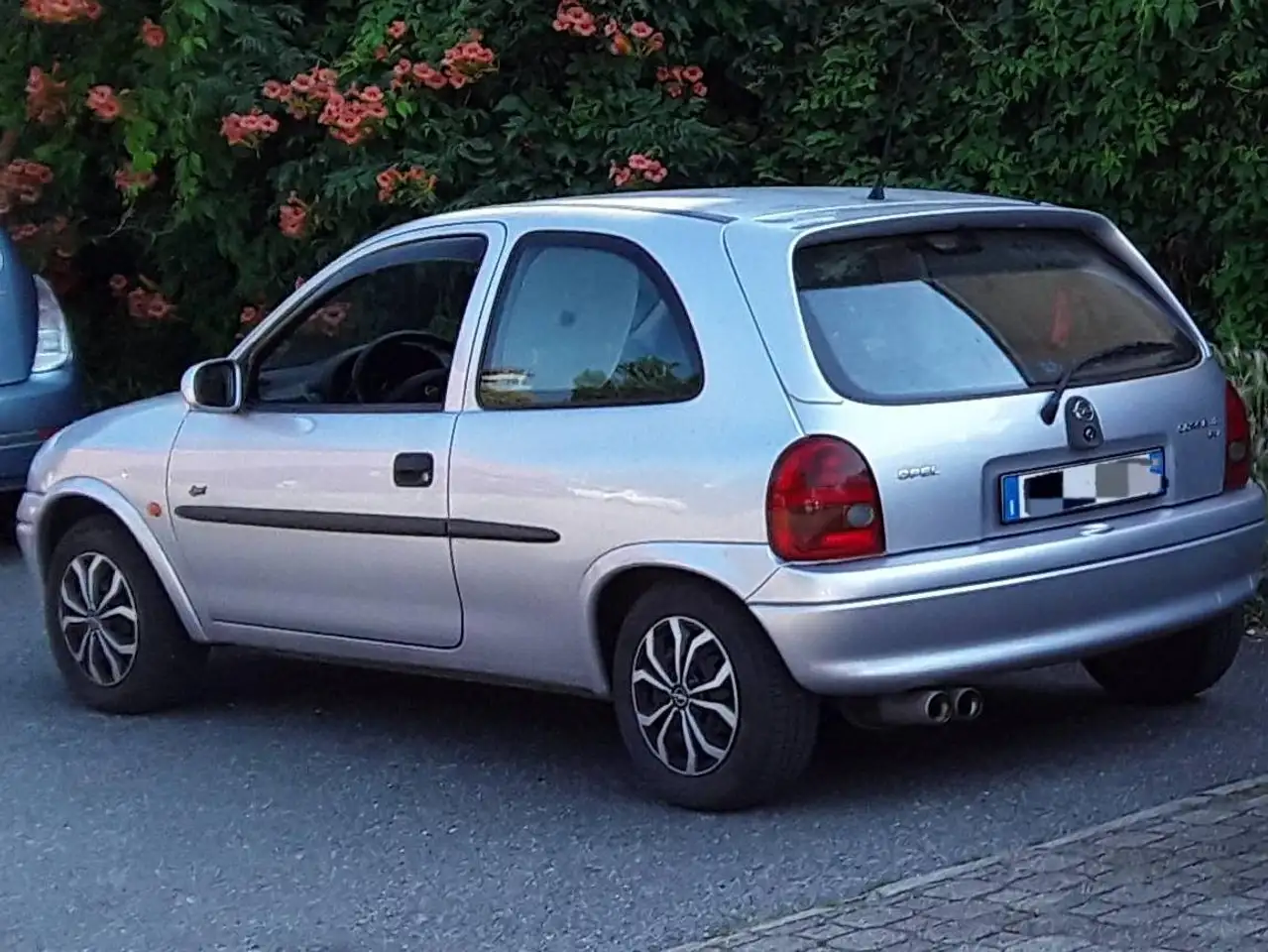 Opel Corsa II 1993 5p 1.2 16v Sport c/2airbag, foto 2