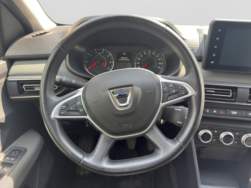Dacia Jogger Comfort TCe 100 ECO-G Klima Einparkhilfe — photo 12