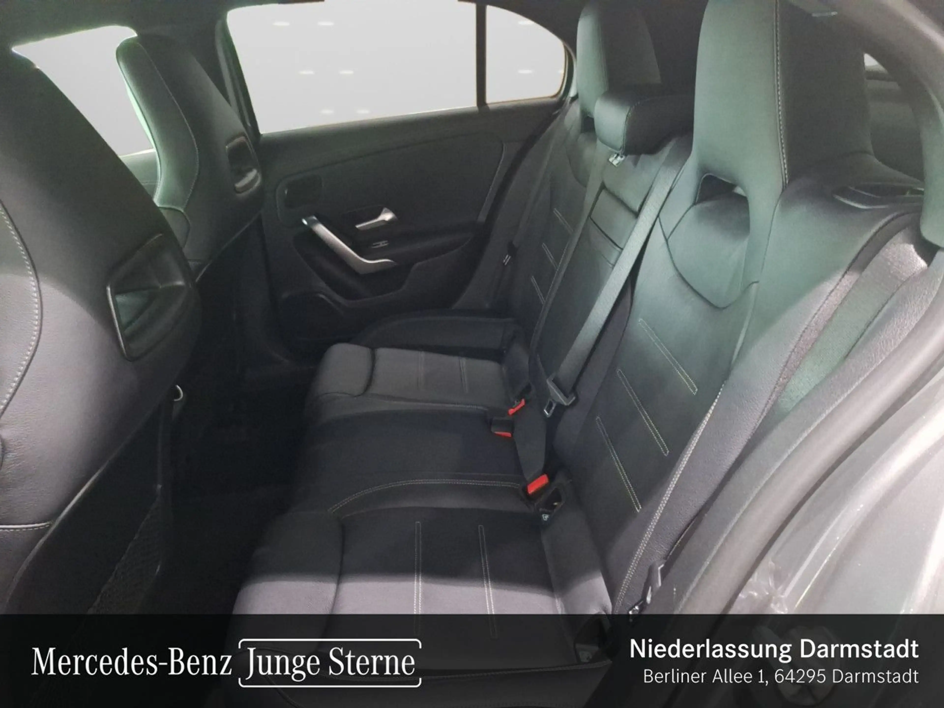 Mercedes-Benz A 220 d AMG+PANO+LED+KAMERA+TOTW+KEYLESS+8G — photo 11