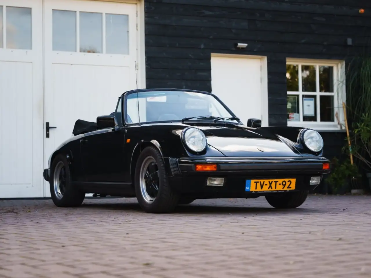 Porsche 911 Carrera 3.2 Cabriolet â European Delivery â, foto 3