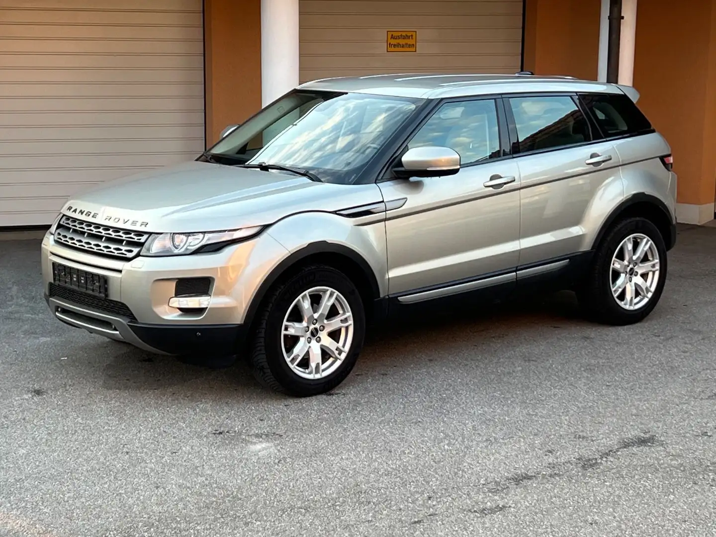 Land Rover Range Rover Evoque LEDER/XENON/MERIDIAN/AHK Argent - 1