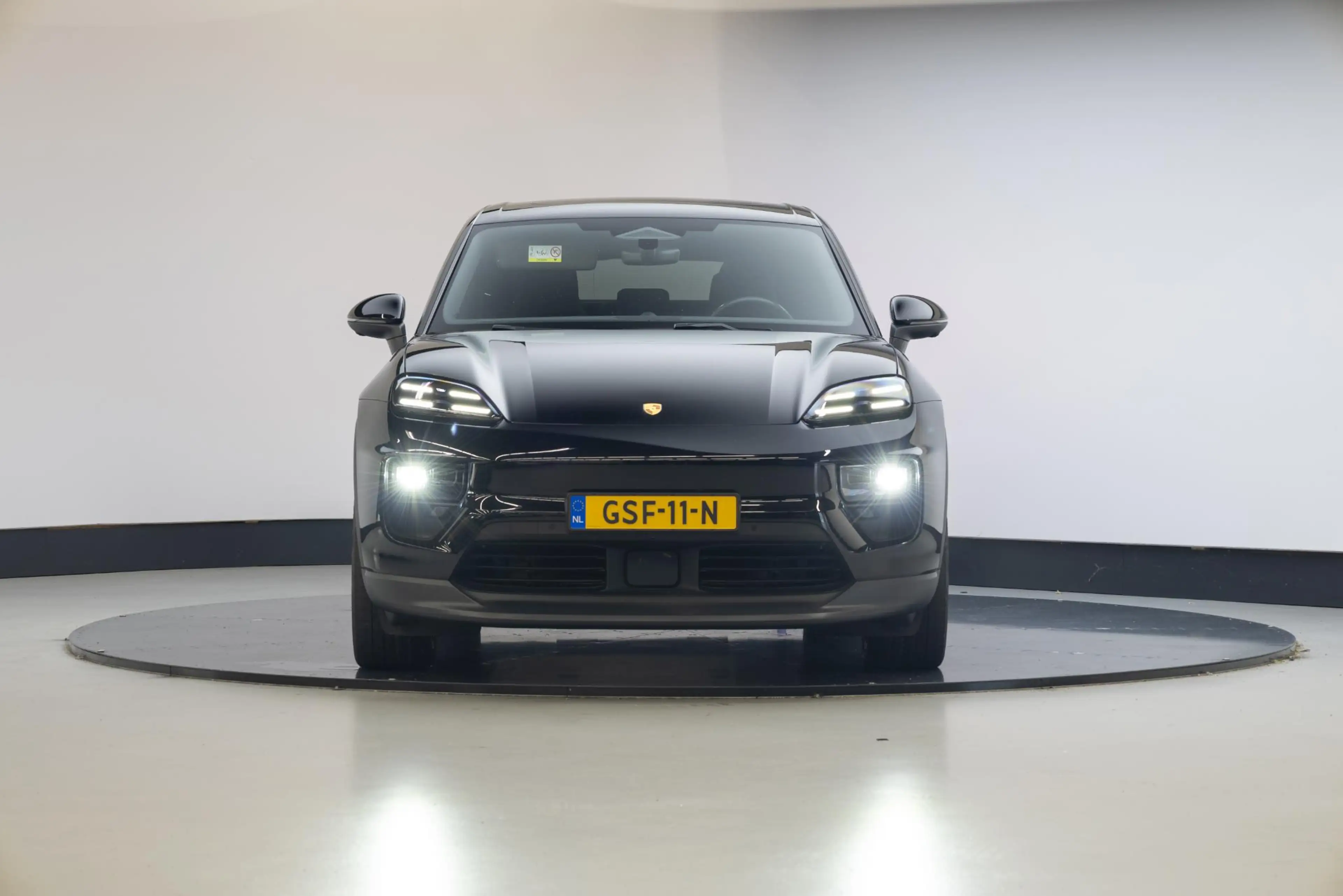 Porsche Macan 4 100 kWh | Chrono | Luchtvering | 22 Inch | 360 C — photo 12