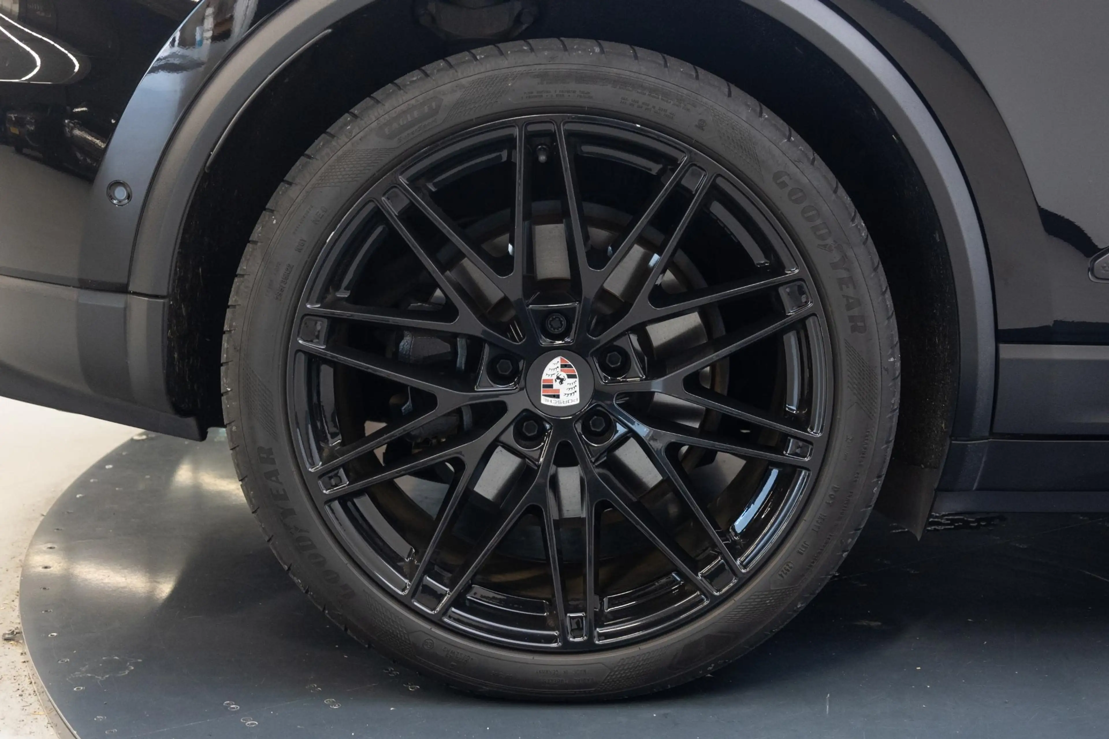 Porsche Macan 4 100 kWh | Chrono | Luchtvering | 22 Inch | 360 C — photo 20