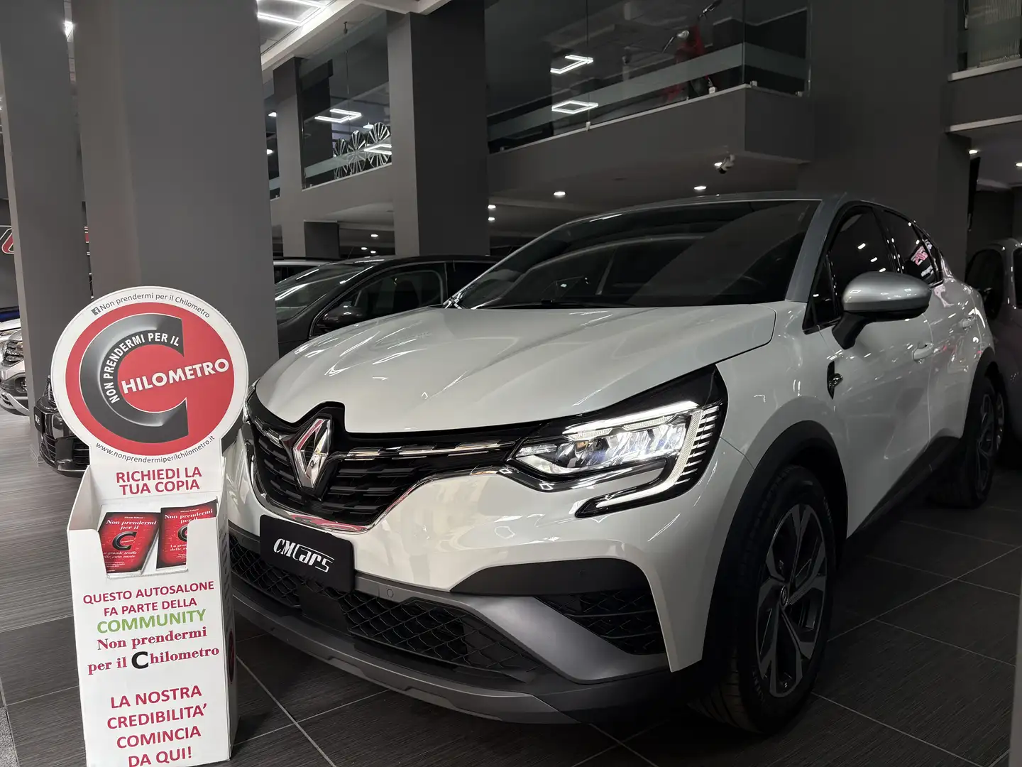 Renault Captur 1.6 E-Tech HEV Full Hybrid 145cv RS Line ITALIANA Weiß - 1