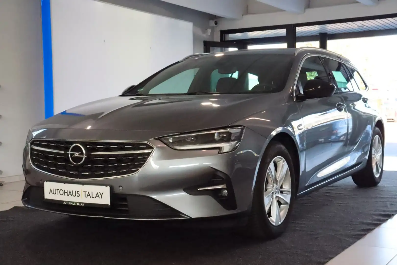Opel Insignia B ST Elegance LED/PANO/KAM/NAV/MEMORY Gris - 1