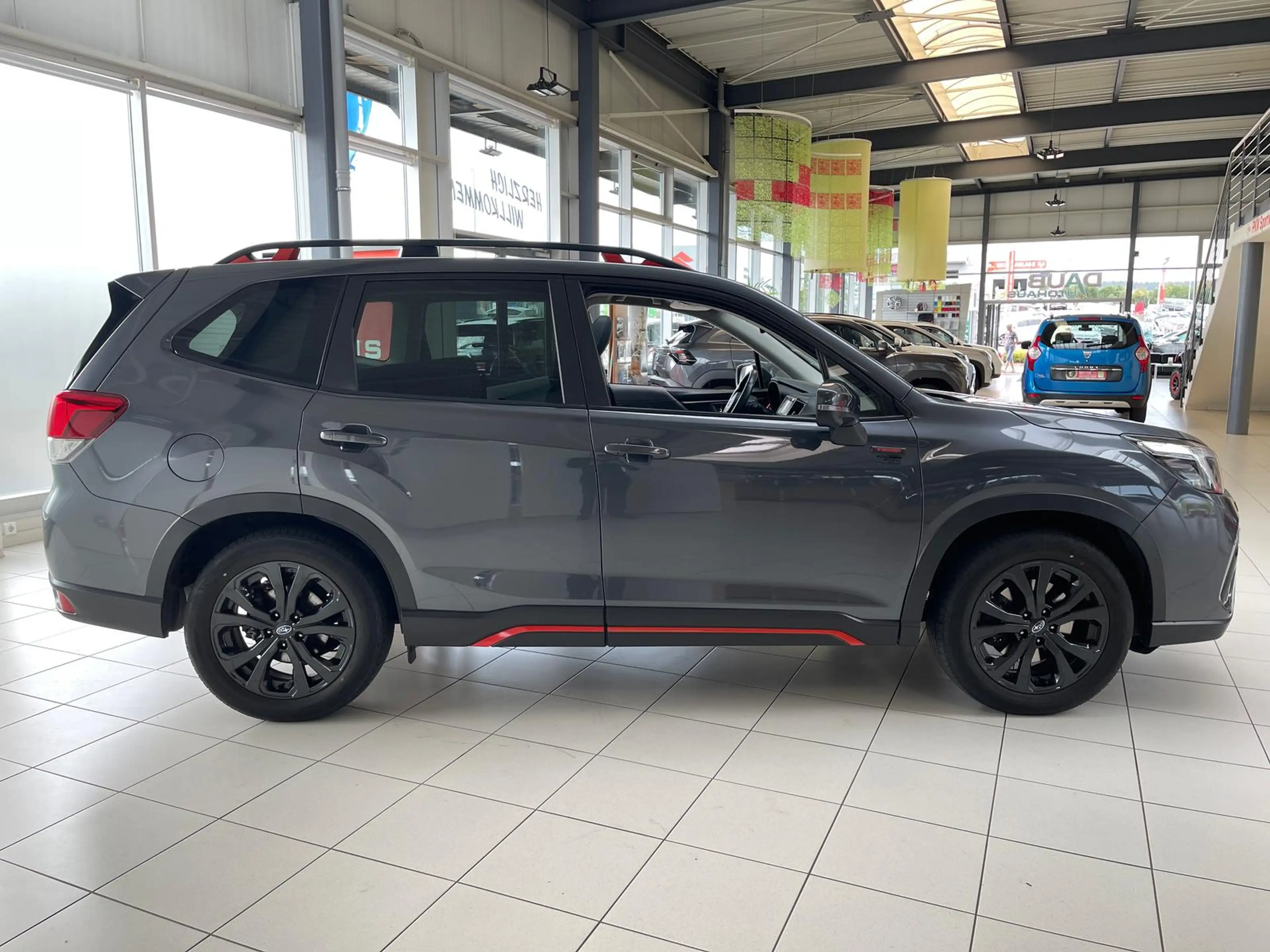 Subaru Forester 2.0ie Edition Sport 40+AT+4x4+Pano+voll — photo 6