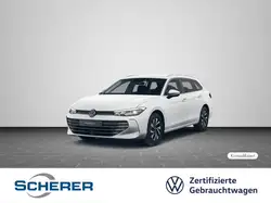 Volkswagen Passat Variant Passat 1.5 TSI DSG NAVI KAMERA EASYOPEN&CLOSE KE