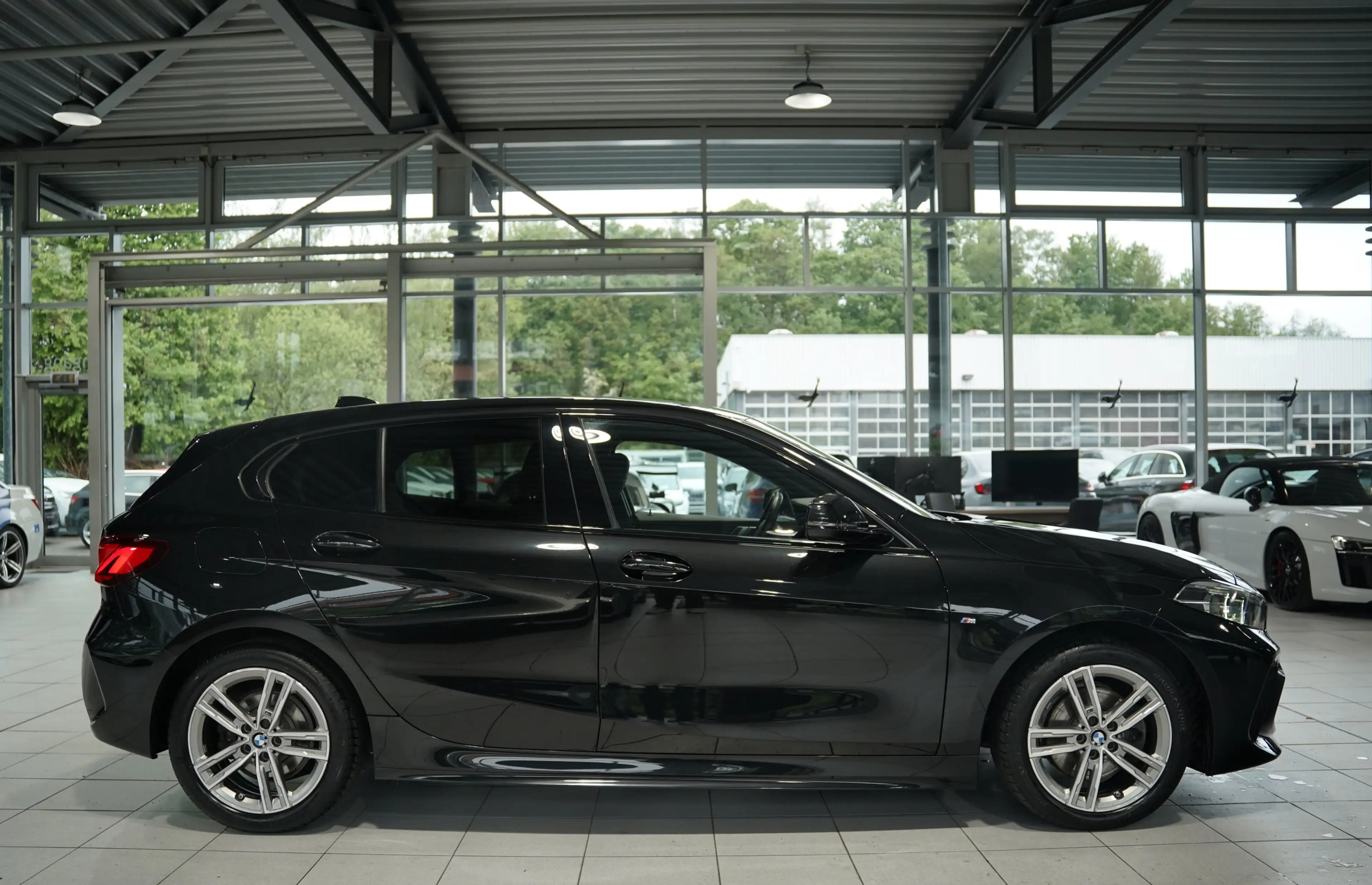 BMW 118 i M Sport *Live-Cockpit *Shadow *Sportsitze — photo 5