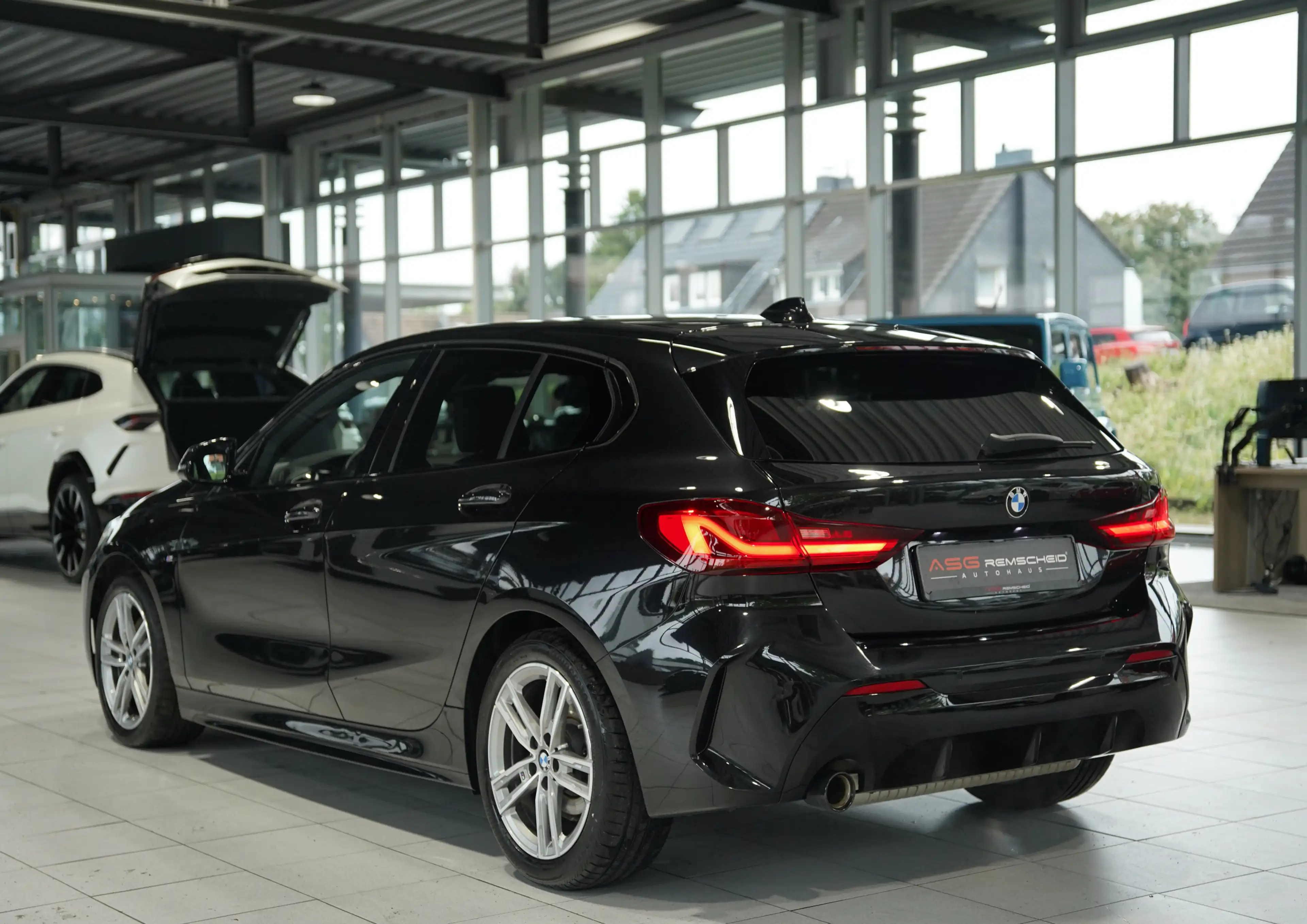 BMW 118 i M Sport *Live-Cockpit *Shadow *Sportsitze — photo 8