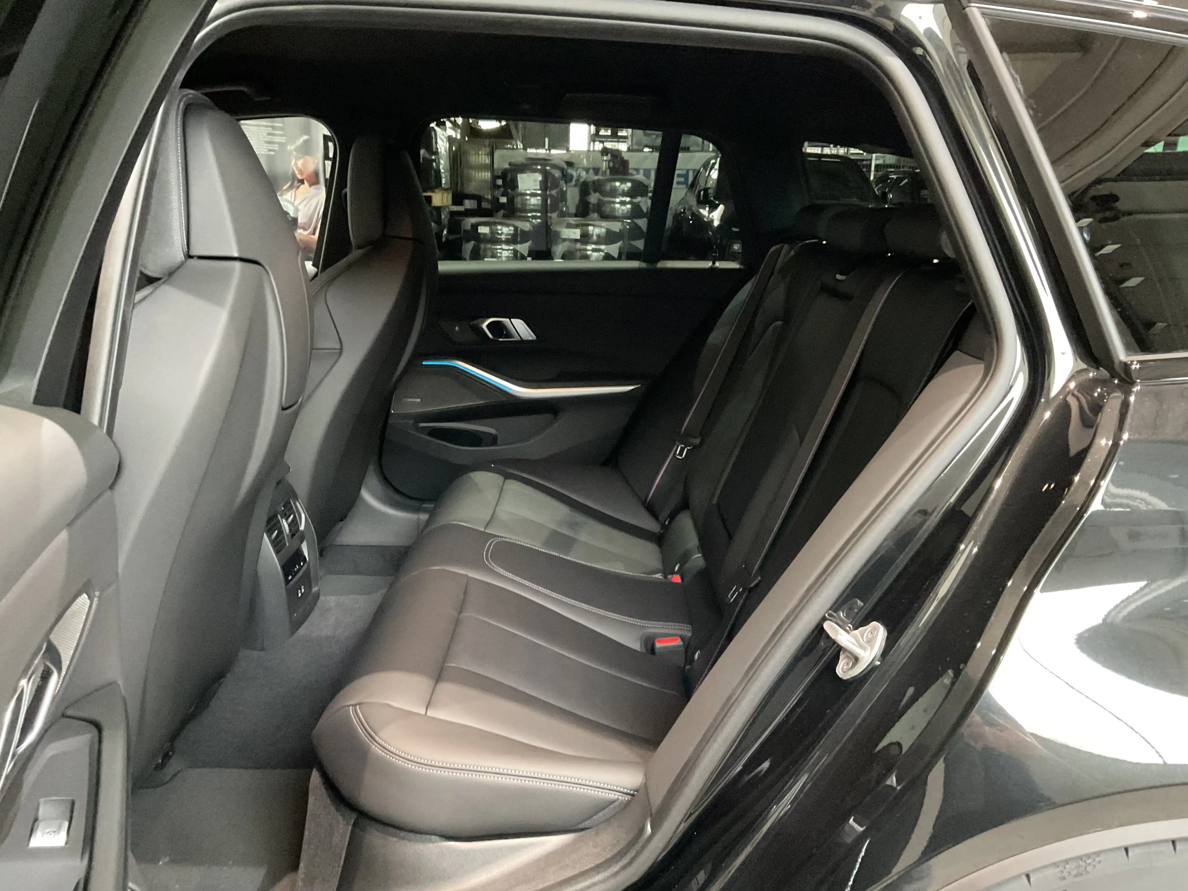 BMW M3 Touring HK Surround | Sitzbelüftung | Komfortzugan — photo 8