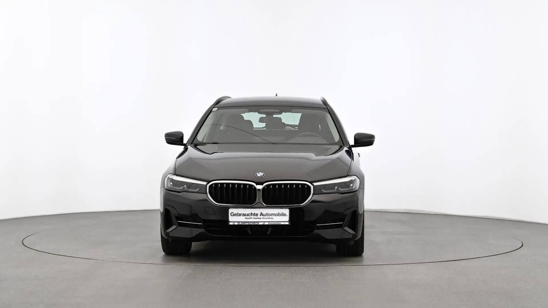 BMW 520 d xDrive G31 Schwarz - 2