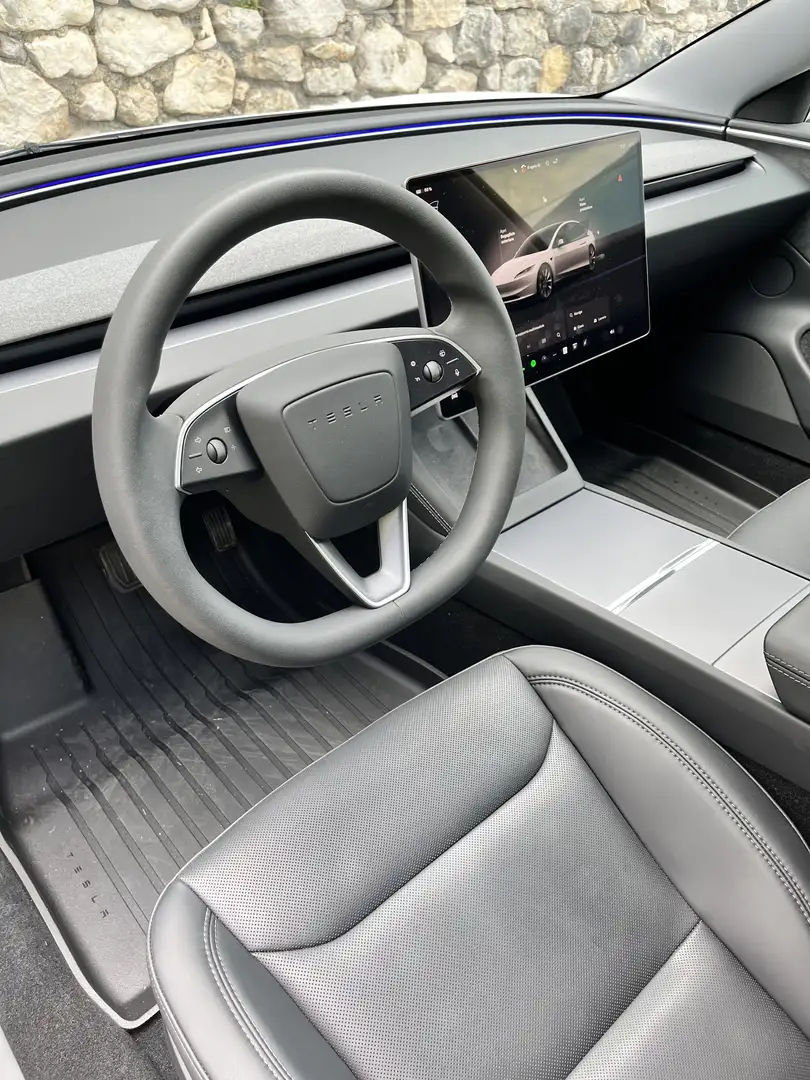 Tesla Model 3 Long Range awd - 2
