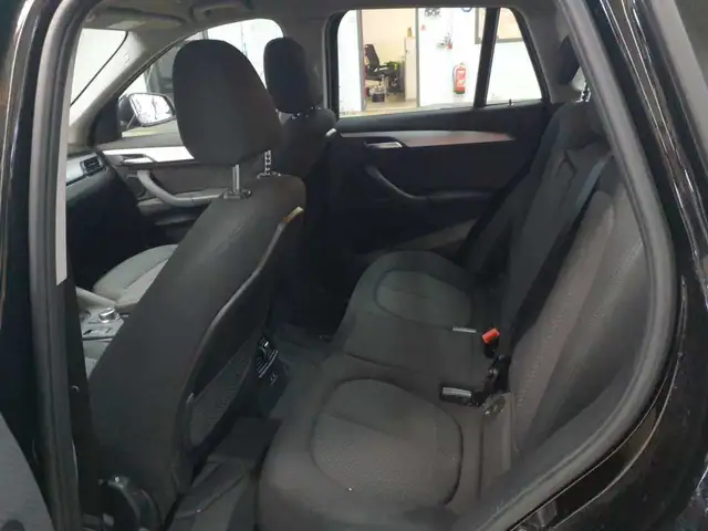 BMW X1 view 13
