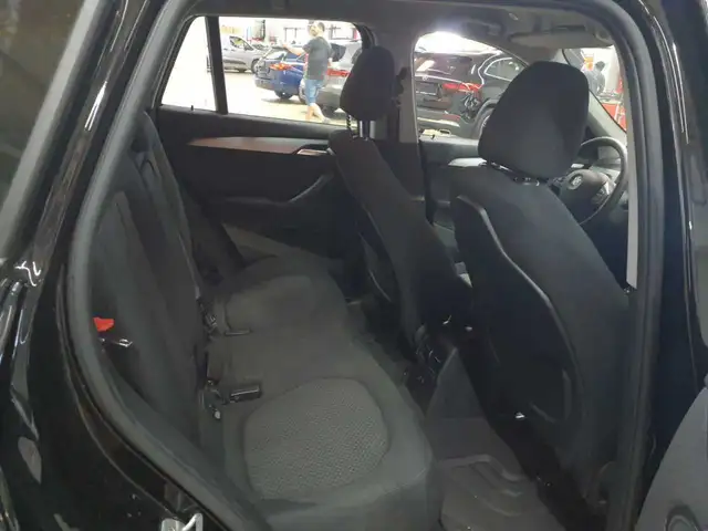 BMW X1 view 14