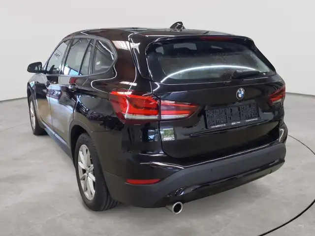 BMW X1 view 5