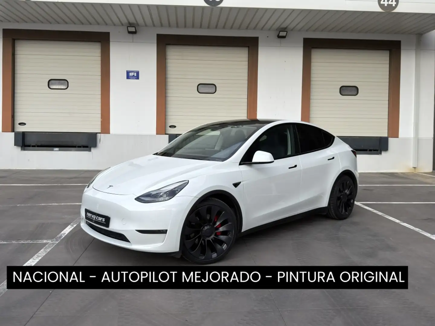 Tesla Model Y Performance AWD Blanco - 1