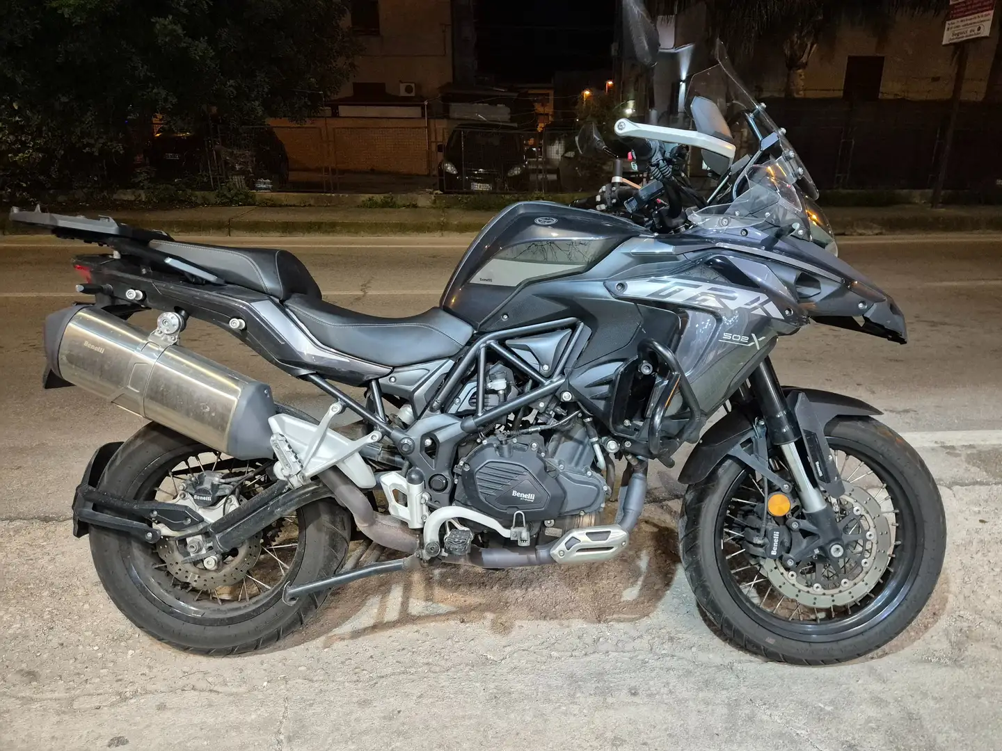 Benelli TRK 502 Gris - 1