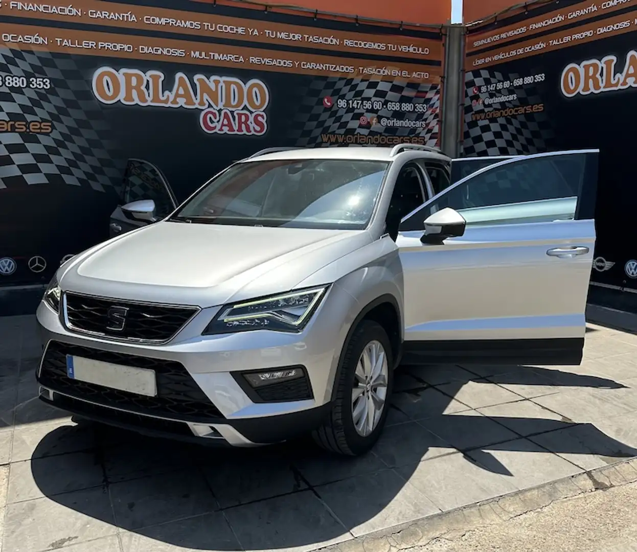 SEAT Ateca 1.6TDI CR S&S Ecomotive Style DSG Gris - 1