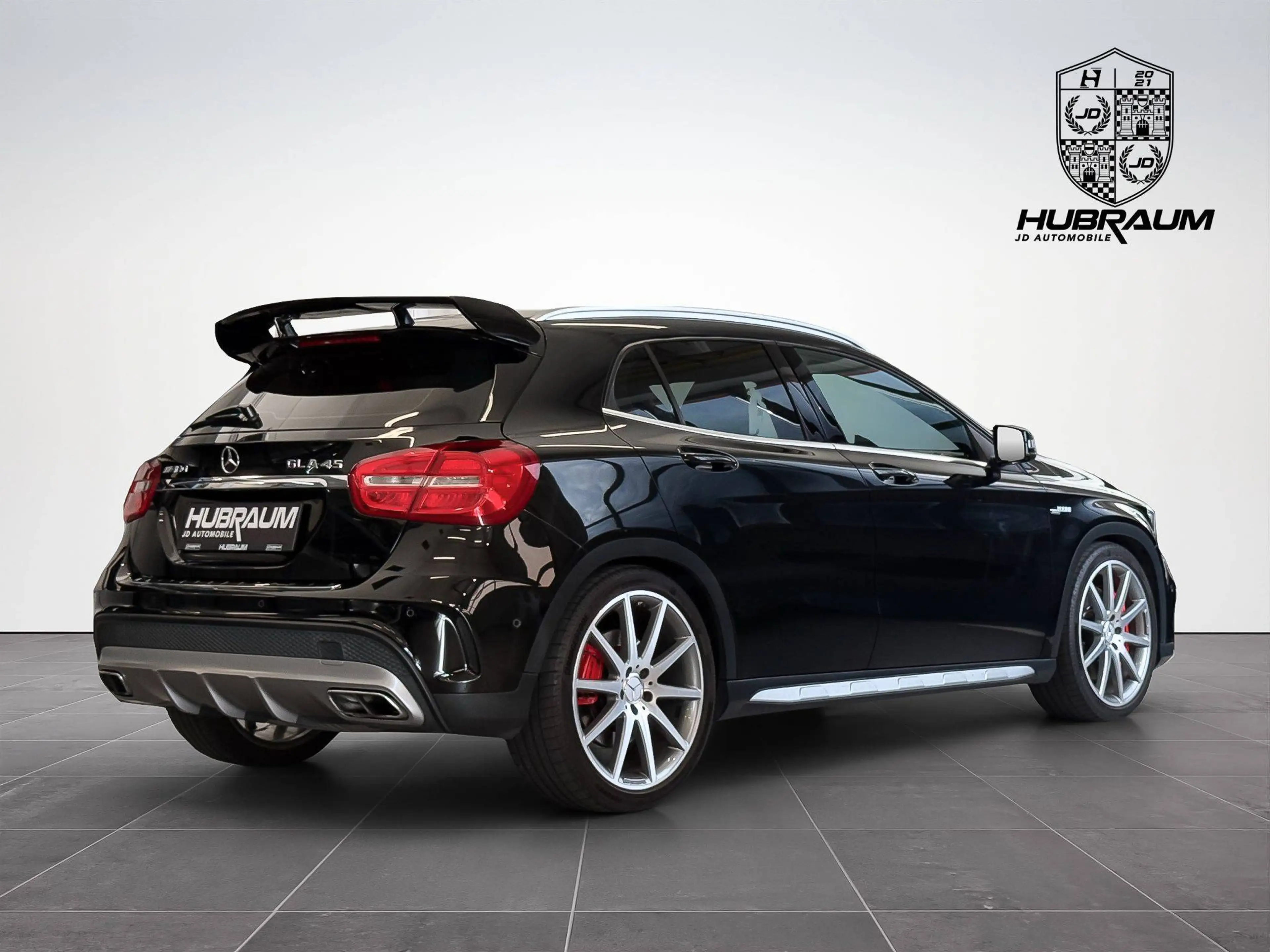 Mercedes-Benz GLA 45 AMG Aut. Performance Facelift Sport AGA Kamera — photo 5
