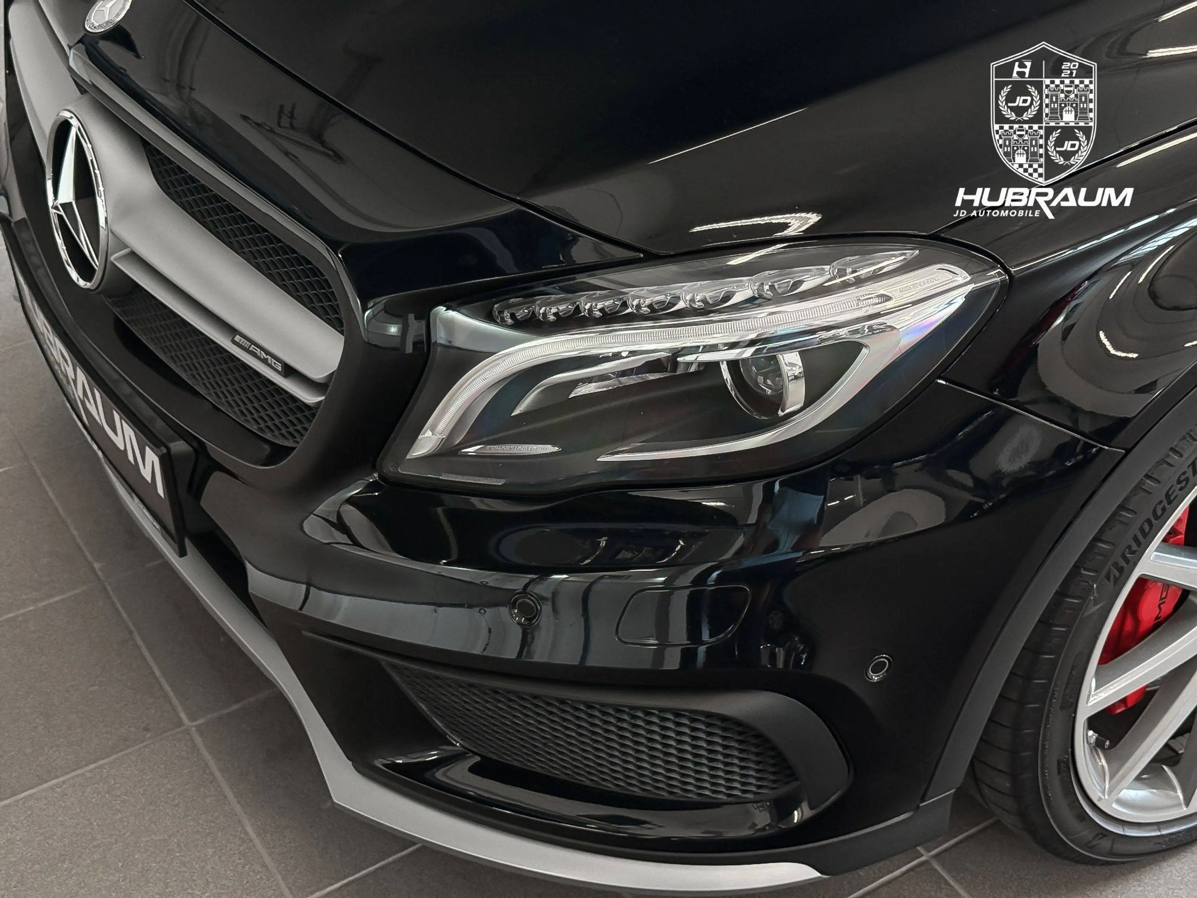 Mercedes-Benz GLA 45 AMG Aut. Performance Facelift Sport AGA Kamera — photo 11