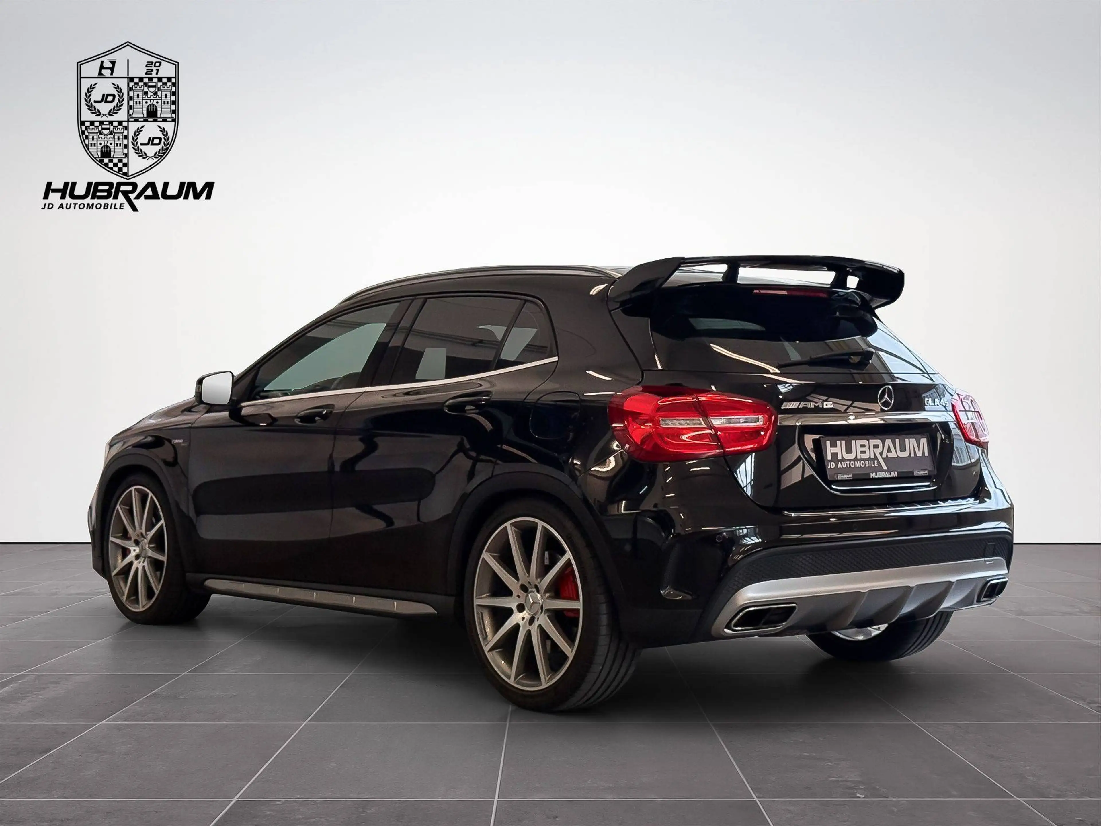 Mercedes-Benz GLA 45 AMG Aut. Performance Facelift Sport AGA Kamera — photo 7