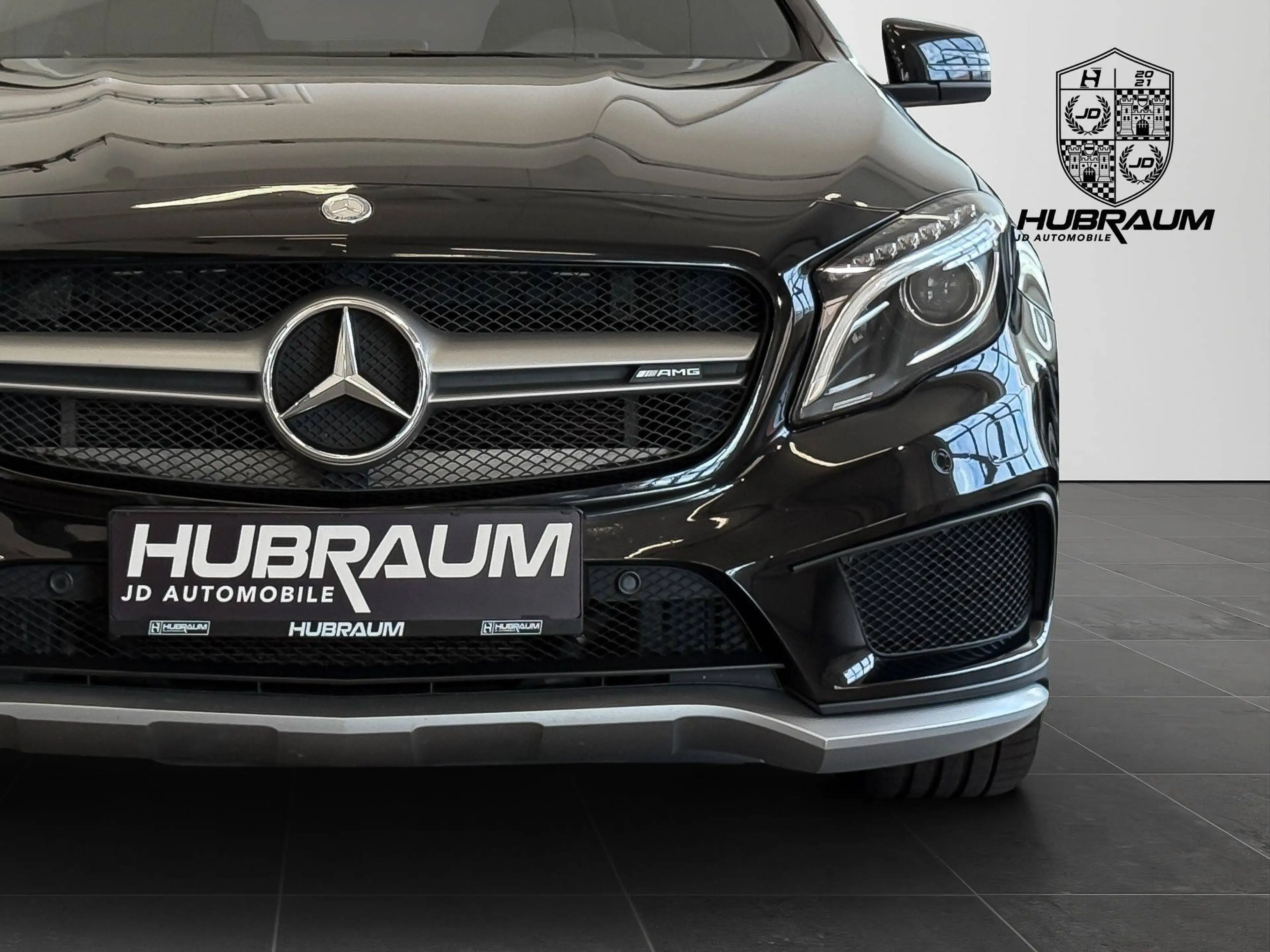 Mercedes-Benz GLA 45 AMG Aut. Performance Facelift Sport AGA Kamera — photo 9