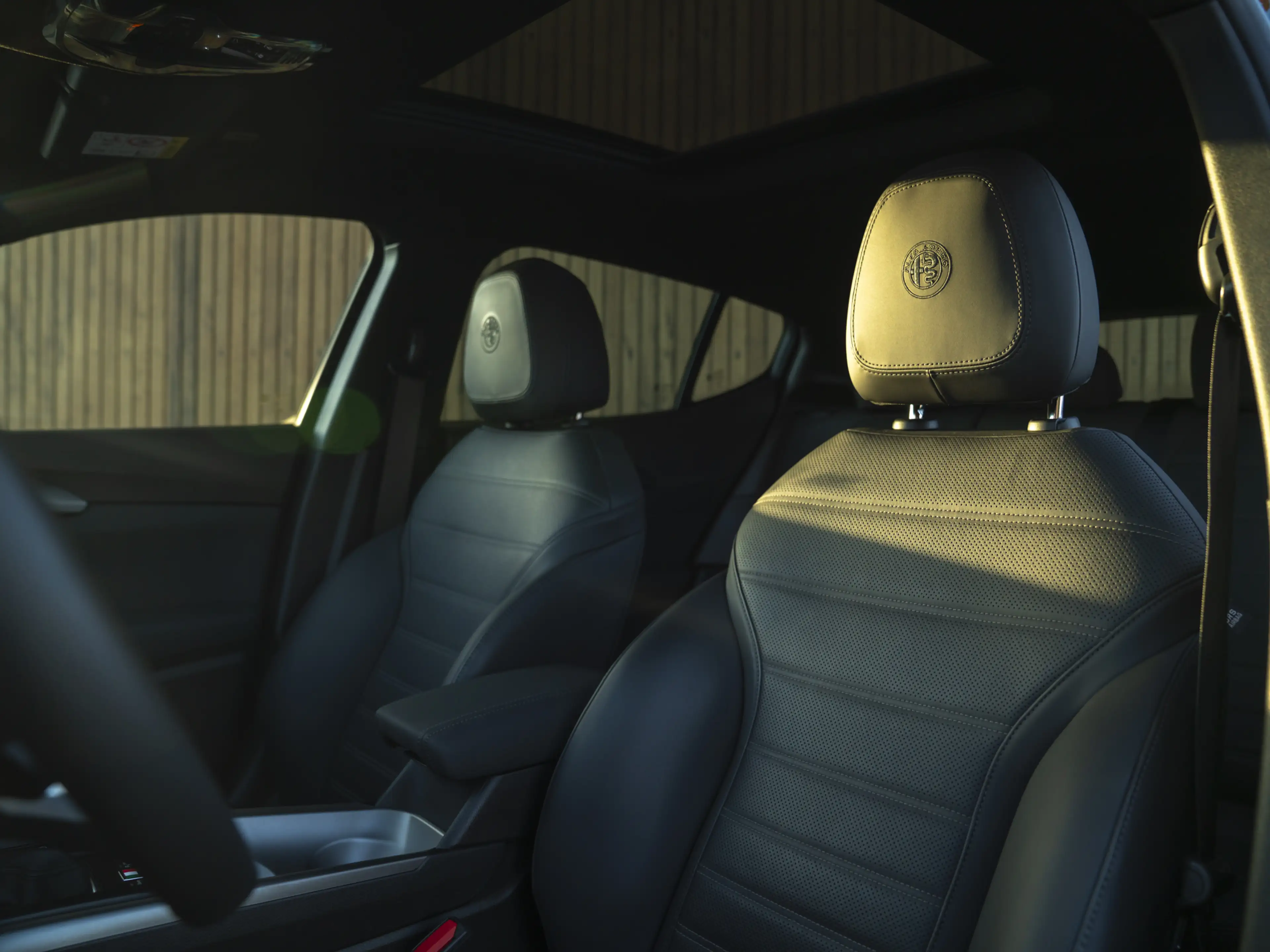 Alfa Romeo Tonale 1.5T Hybrid Sprint | Full option! | Pano-dak | 20 — photo 8