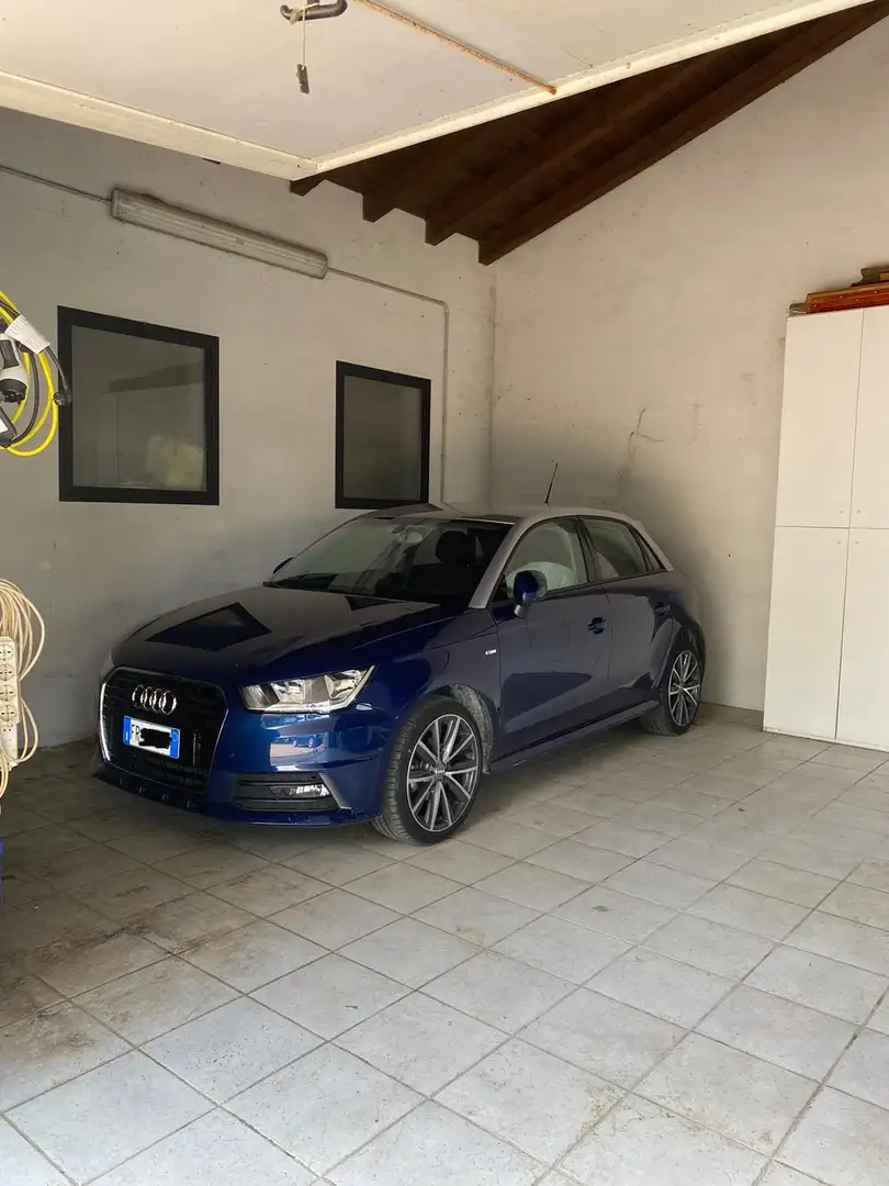 Audi A1 Sportback 1.4 tdi S Tronic Doppio set Cerchi Gomme Grigio - 2