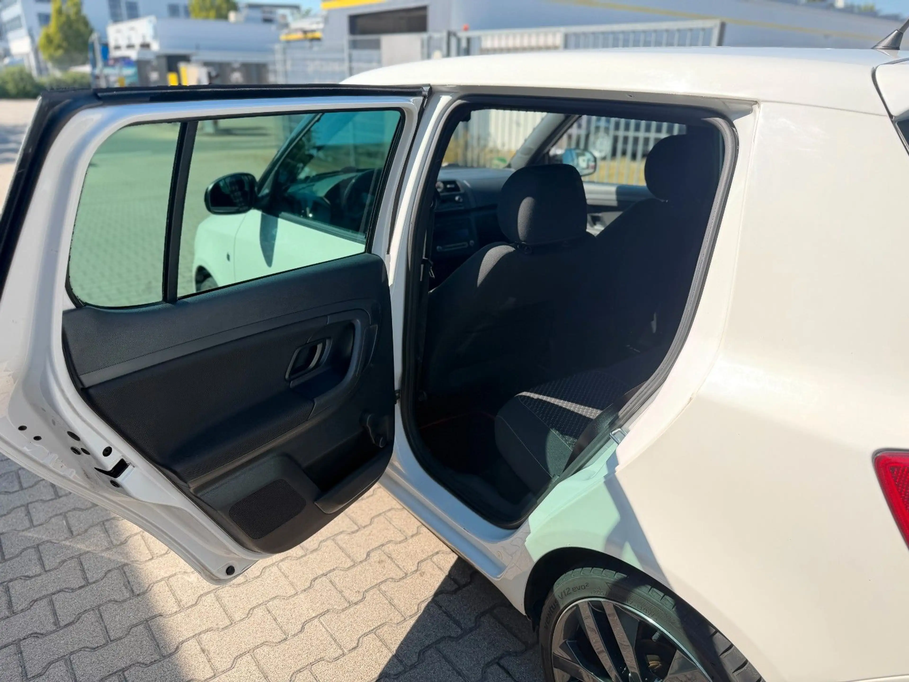 Skoda Fabia RS Tüv Neu — photo 10
