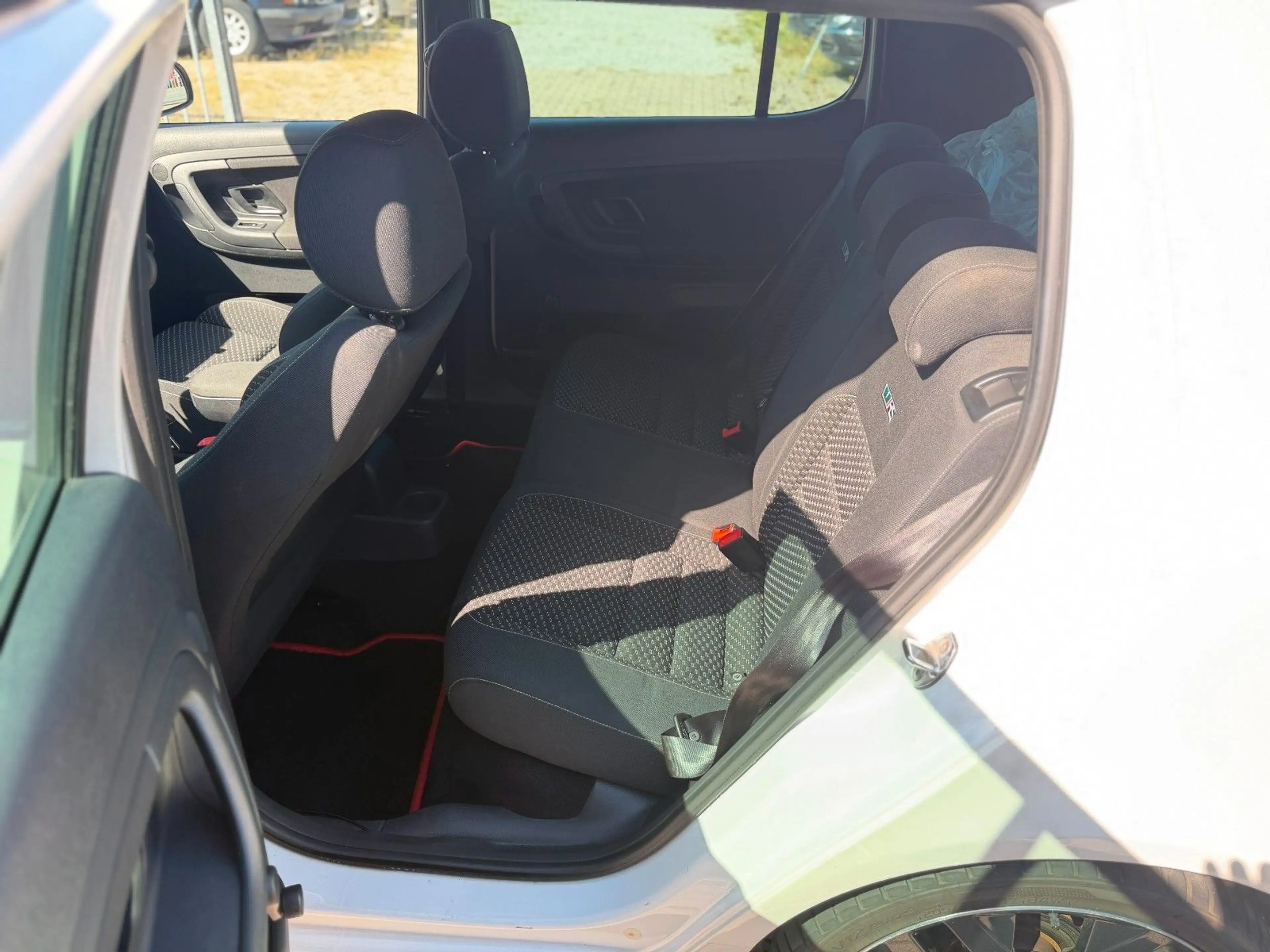 Skoda Fabia RS Tüv Neu — photo 9