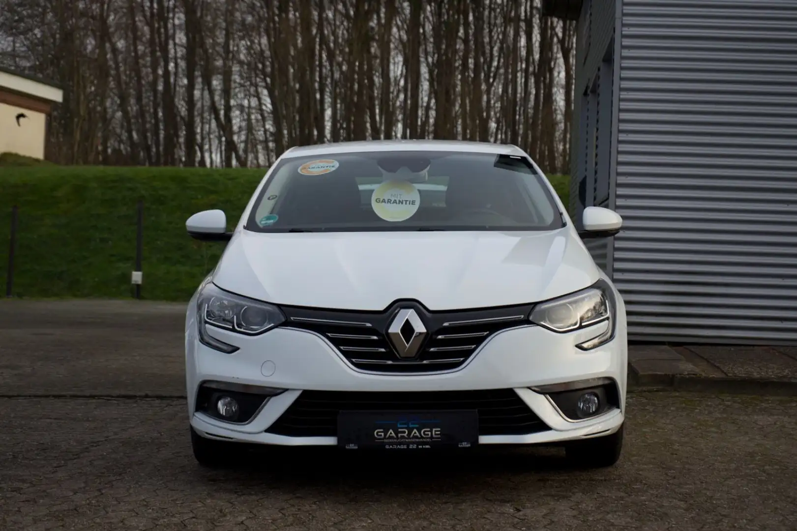 Renault Megane ENERGY TCe 100 Intens Weiß - 2