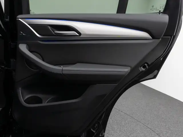 BMW X3 view 30