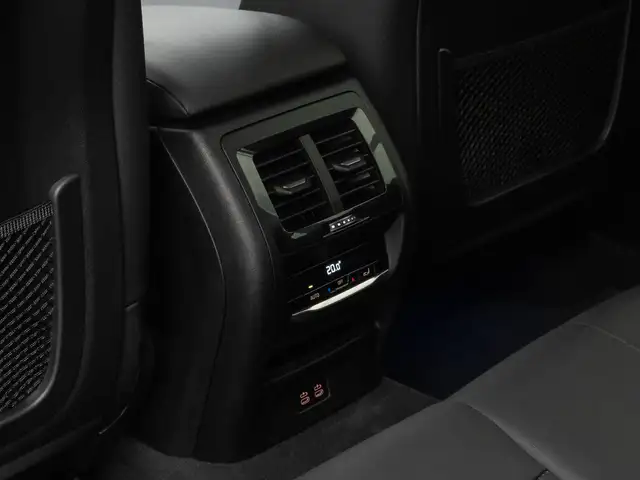 BMW X3 view 28