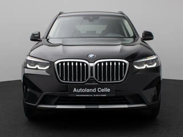 BMW X3 view 2