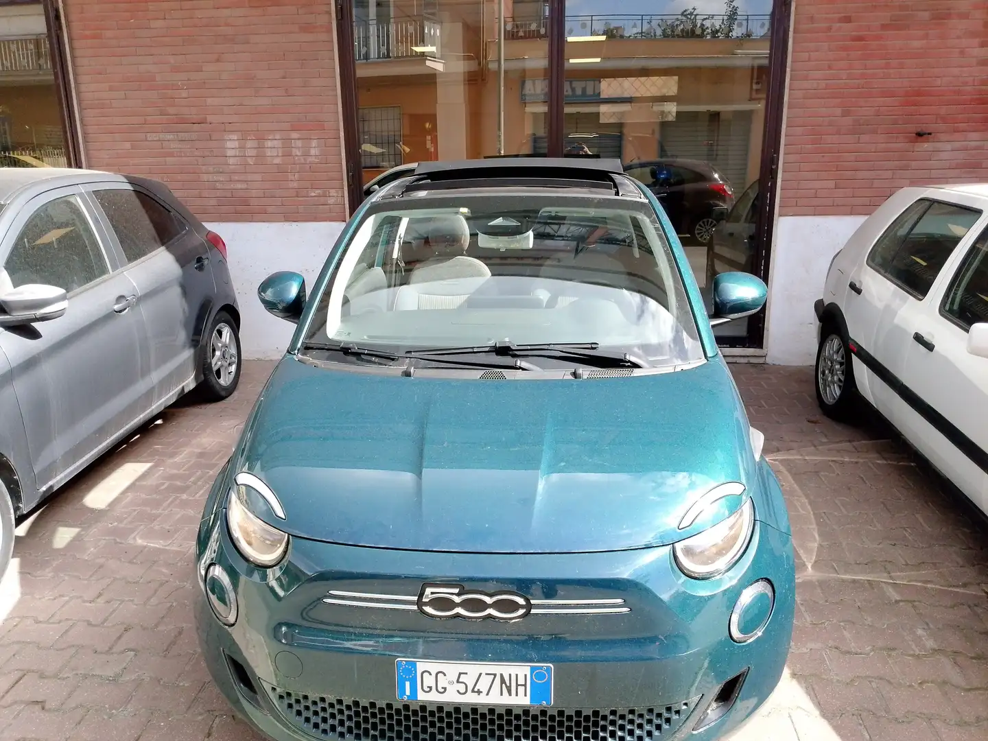 Fiat 500e 500e Cabrio 42 kWh Icon elettirca Verde - 2