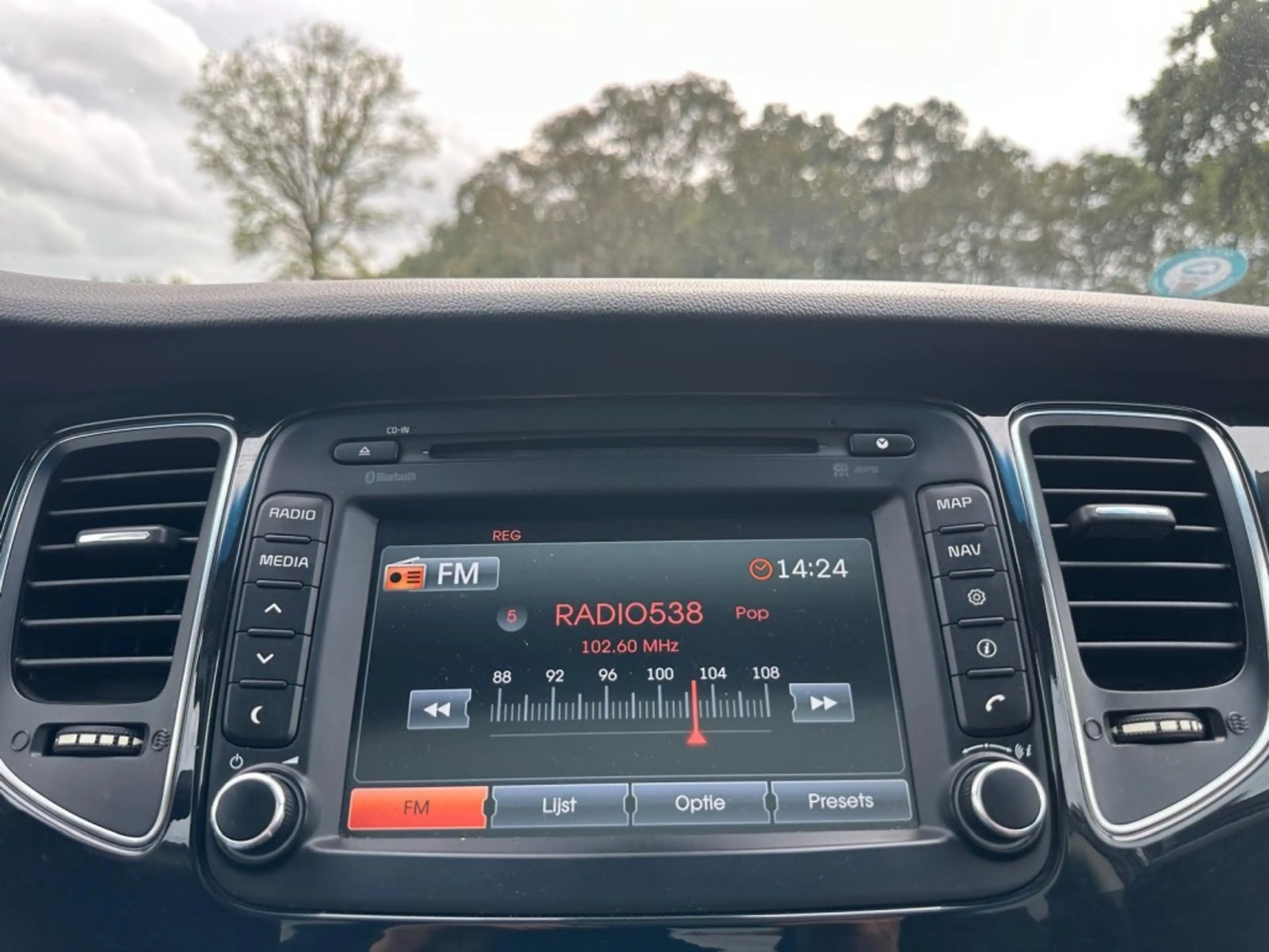 Kia Carens 1.6 GDI BNS PACK 7P, Trekhaak, Camera, Cruise, Nav — photo 18