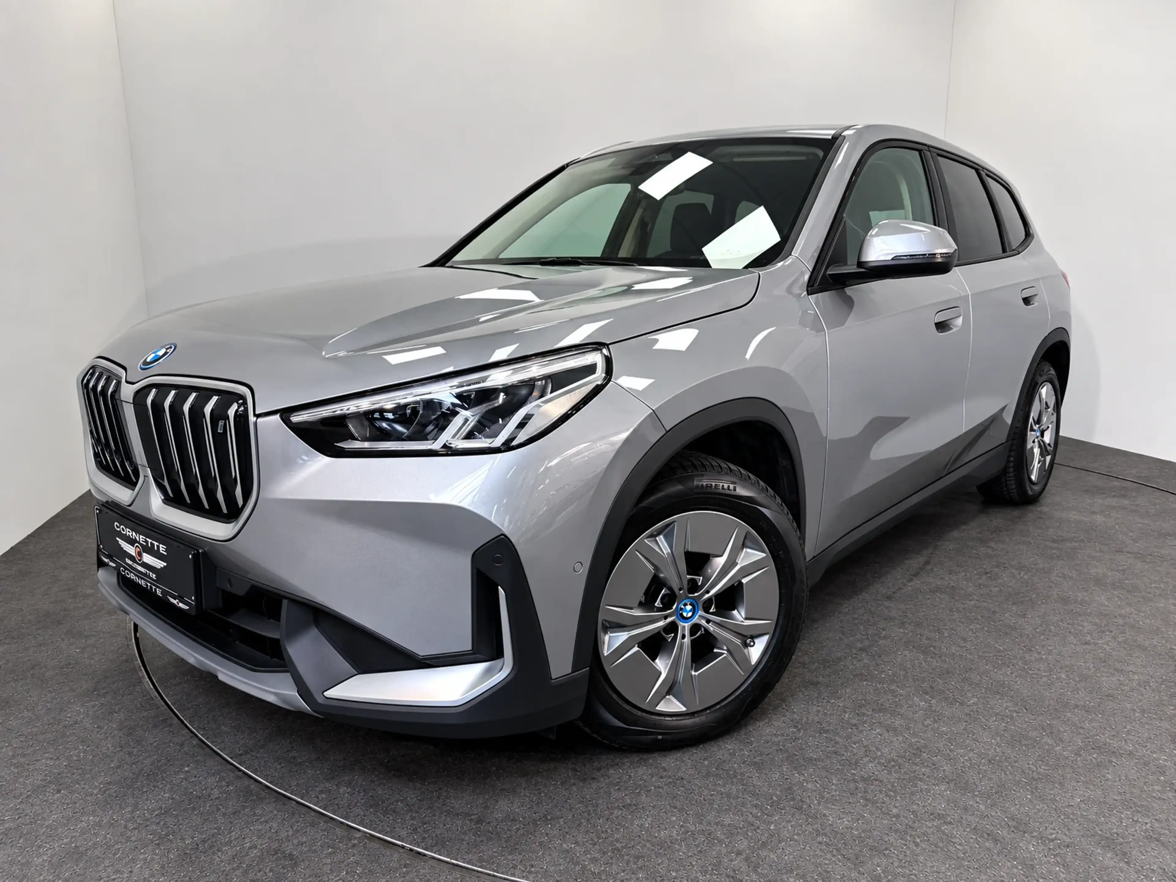 BMW iX1 BEV 67KWH XDRIVE30  200KW  4WD AUTO