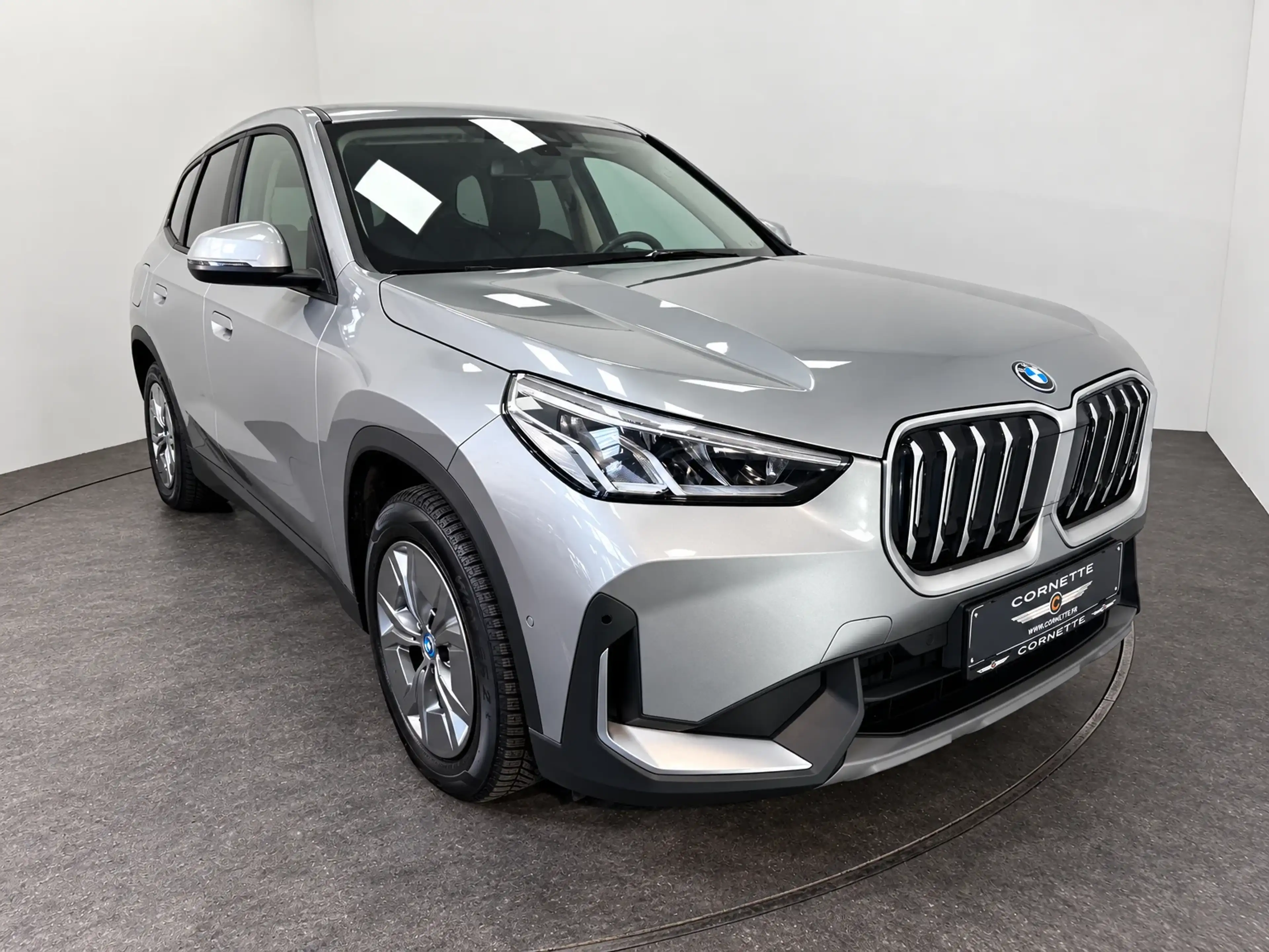 BMW iX1 BEV 67KWH XDRIVE30  200KW  4WD AUTO — photo 8