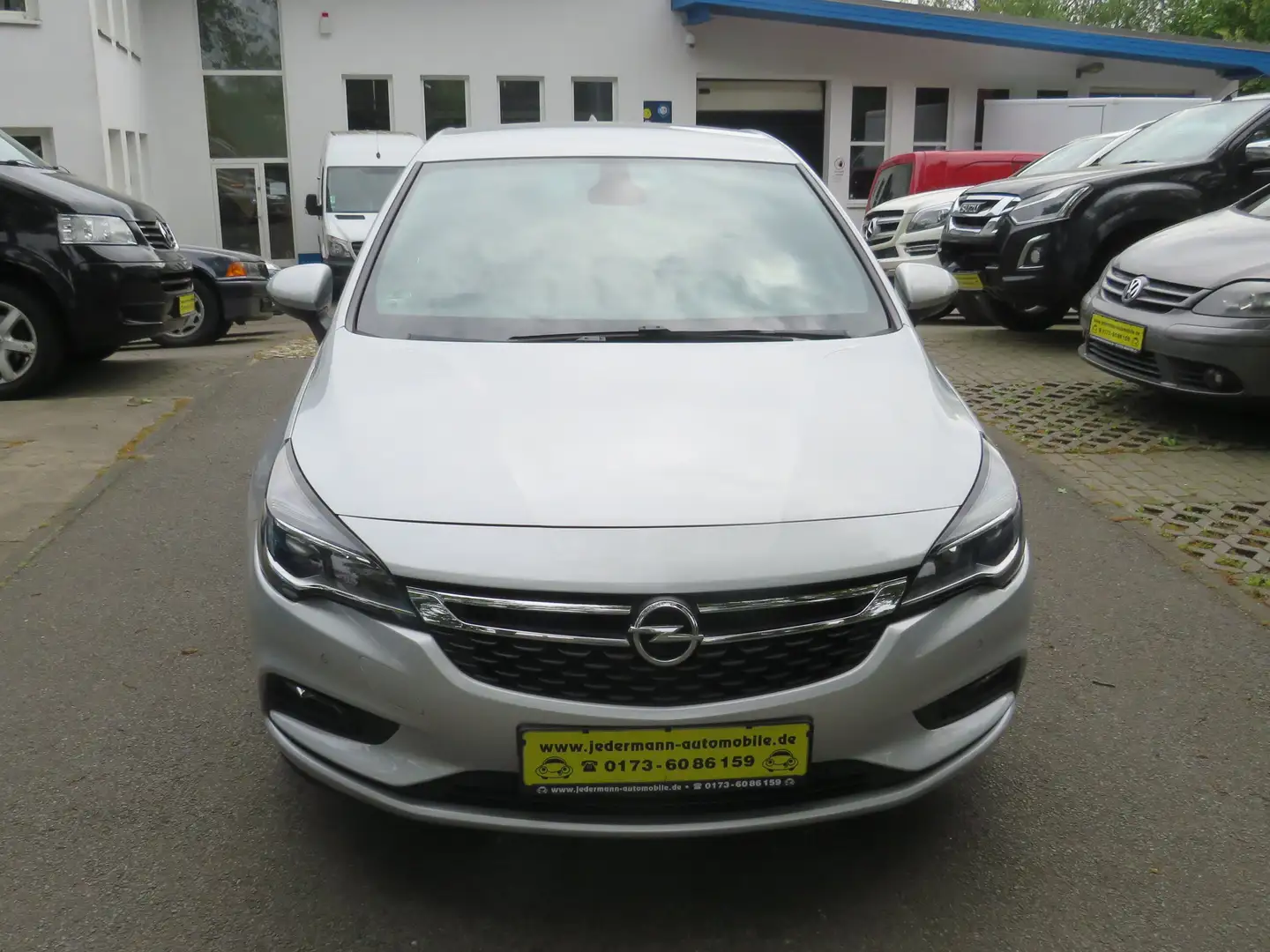 Opel Astra Dynamic 1,6 136PS Automatik Diesel Plateado - 2