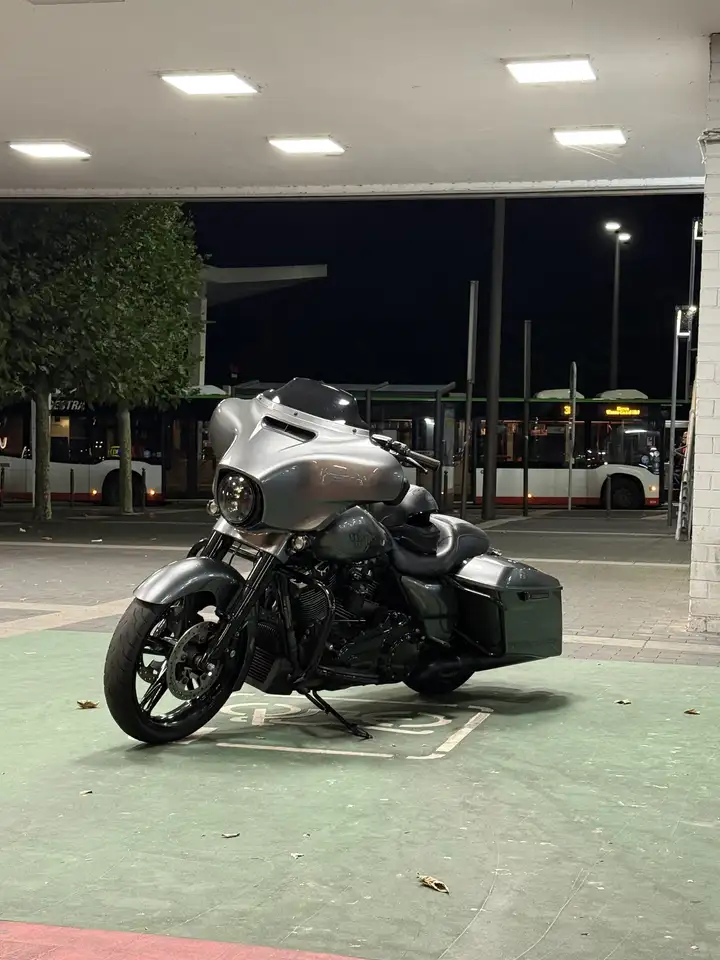 Harley-Davidson Street Glide