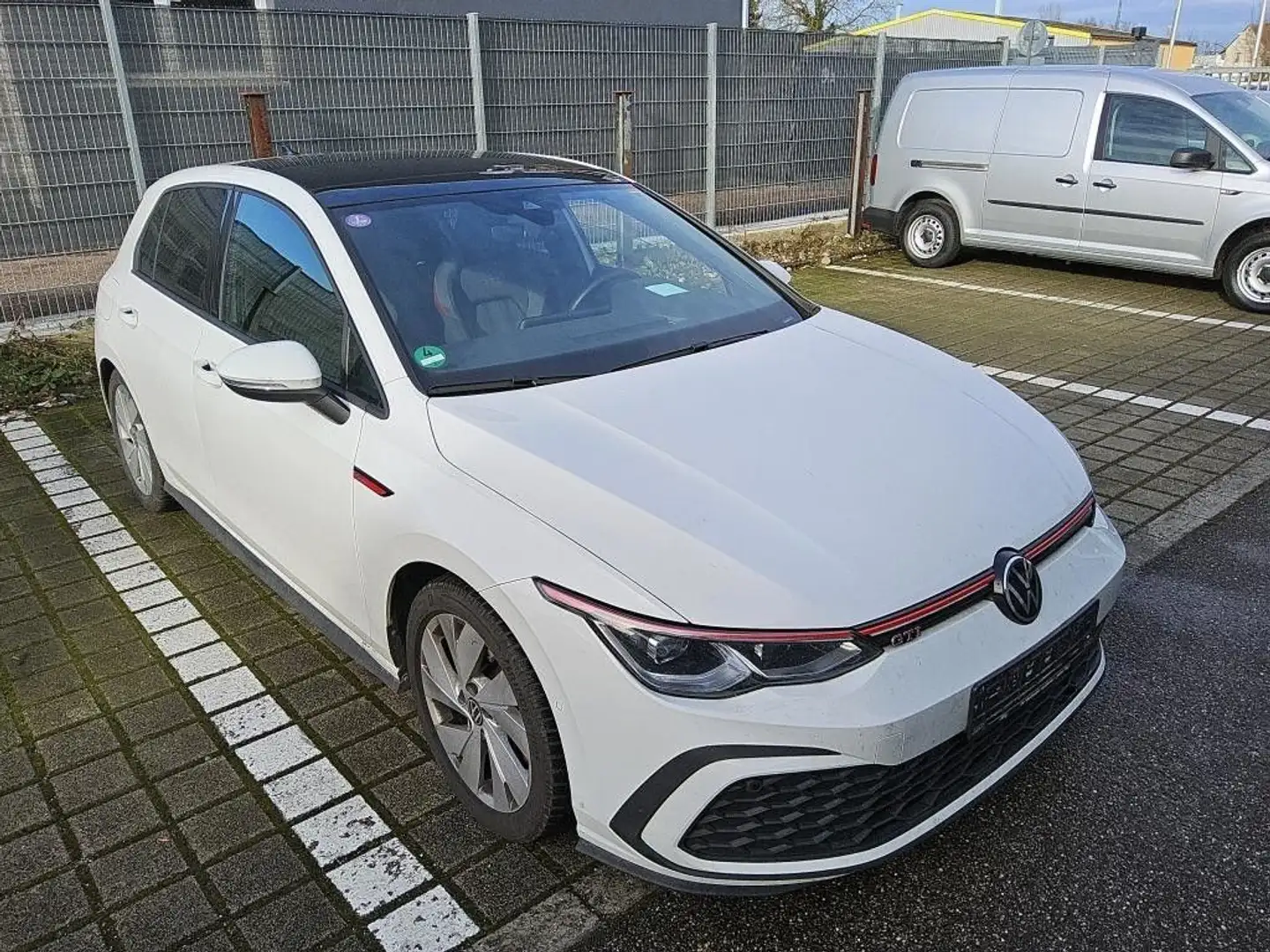 Volkswagen Golf GTI Golf 2.0 TSI OPF GTI Weiß - 2