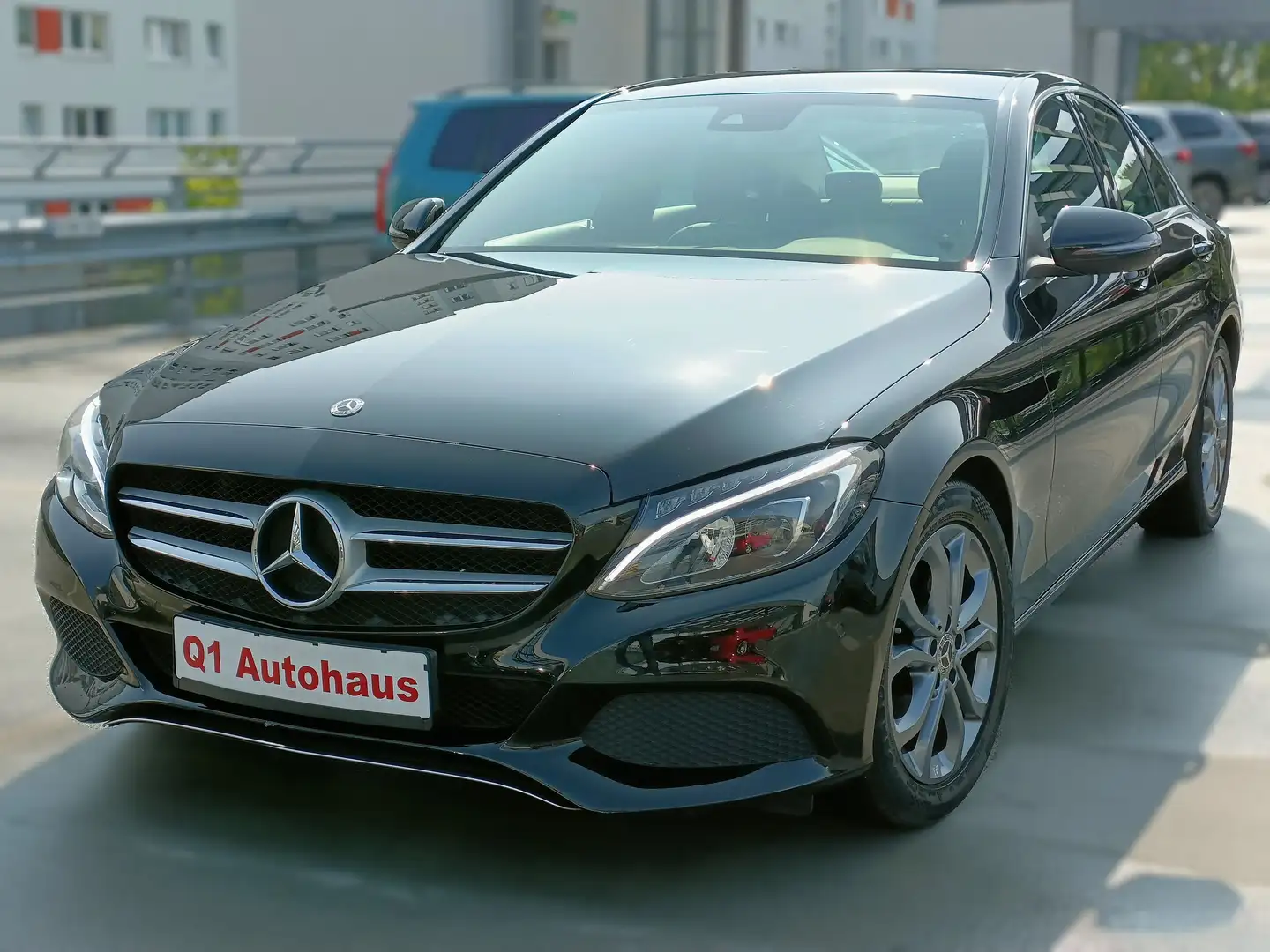 Mercedes-Benz C 180 9G-TRONIC LED/LEDER/TOTWINK/TEMP/SHZ/PARKASS+/NAVI Zwart - 1