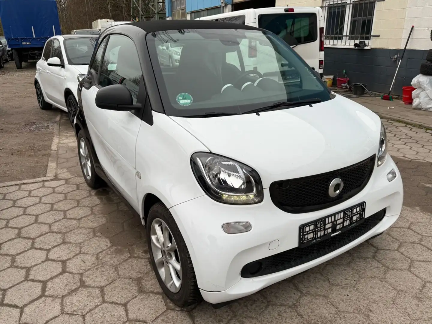 smart forTwo WENIG KM AUTOMATIK Weiß - 2